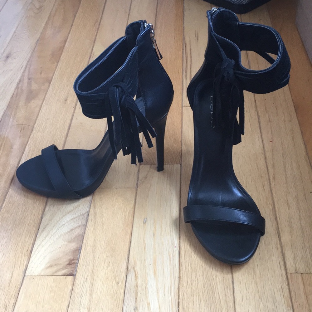 Bebe fringe heel